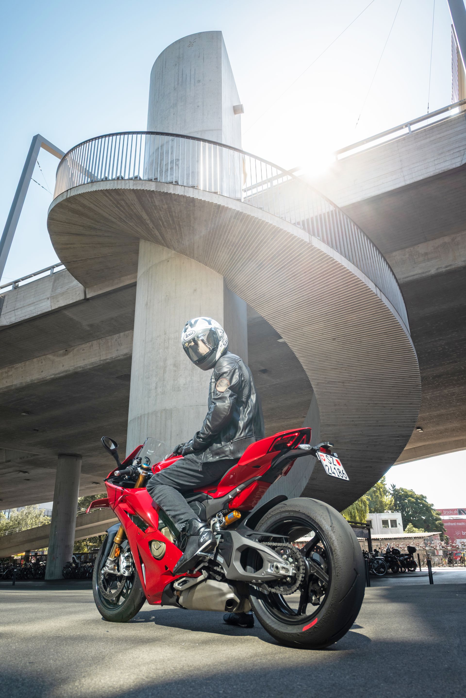 Ducati Panigale V4 S: Rennsport-DNA auf zwei Rädern