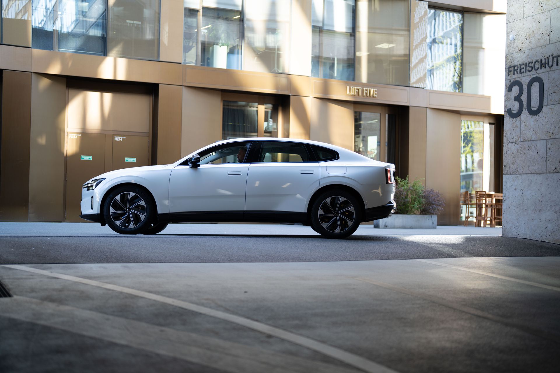 Volvo ES90: Erste-Klasse-Abteil auf Rädern